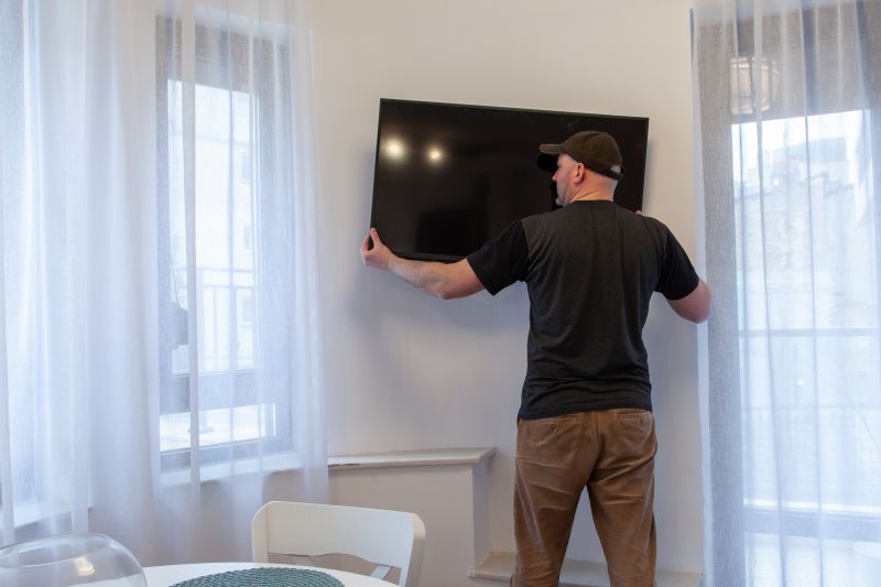 Tv Hanging Service in Overland Park, KS