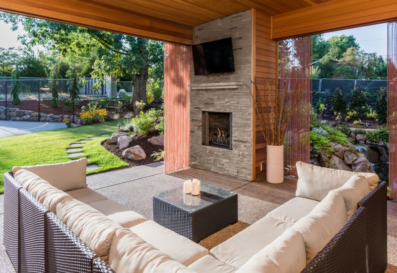 Tv Hanging Service in Overland Park, KS